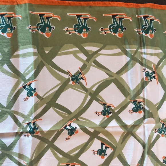 Scarf - Picture 2 of 7